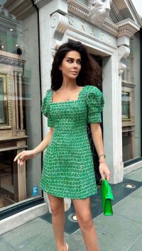 Зеленое платье из твида