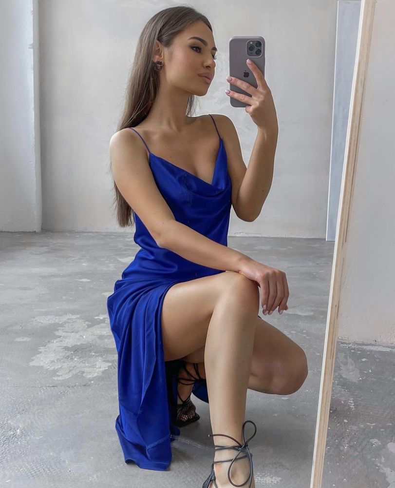 Синее шелковое платье-комбинация миди «Silk»