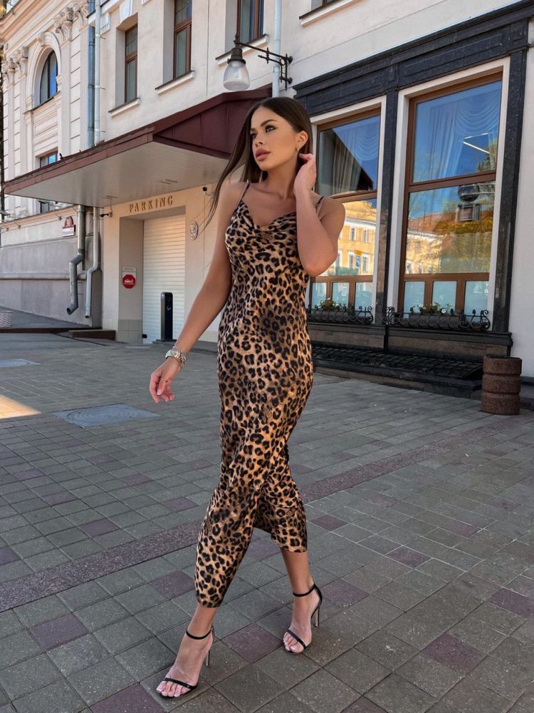 Шелковое платье-комбинация с леопардовым принтом