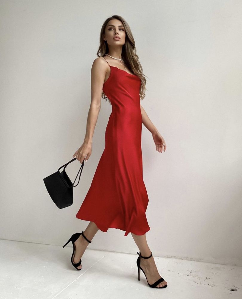 Красное шелковое платье-комбинация миди «Silk»