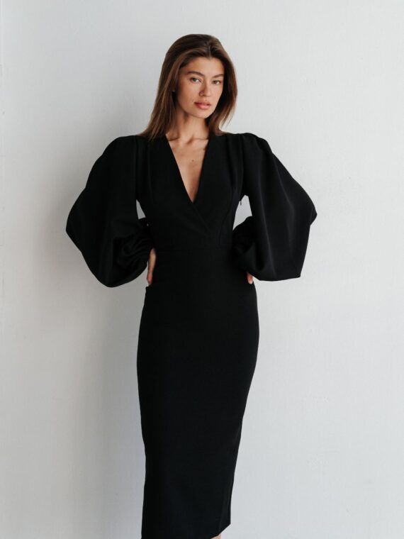 Черное платье миди с объемными рукавами «Moment»