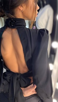 Черная блузка с открытой спиной "Kiss" №3