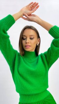 Зеленый свитер «Angora»