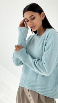Ментоловый женский свитер